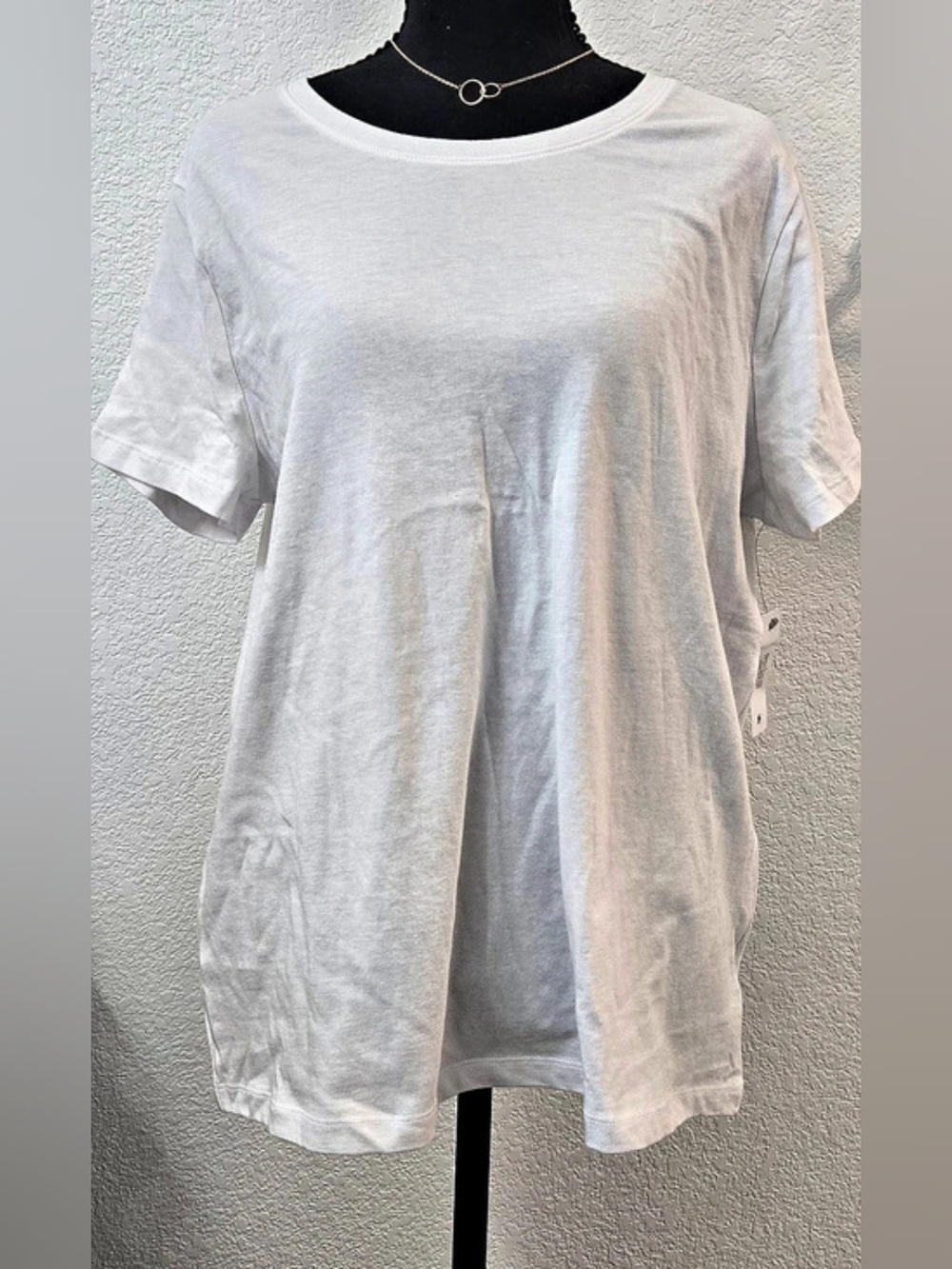 Time and Tru Short Sleeve T-shirt in White Size Large NWT